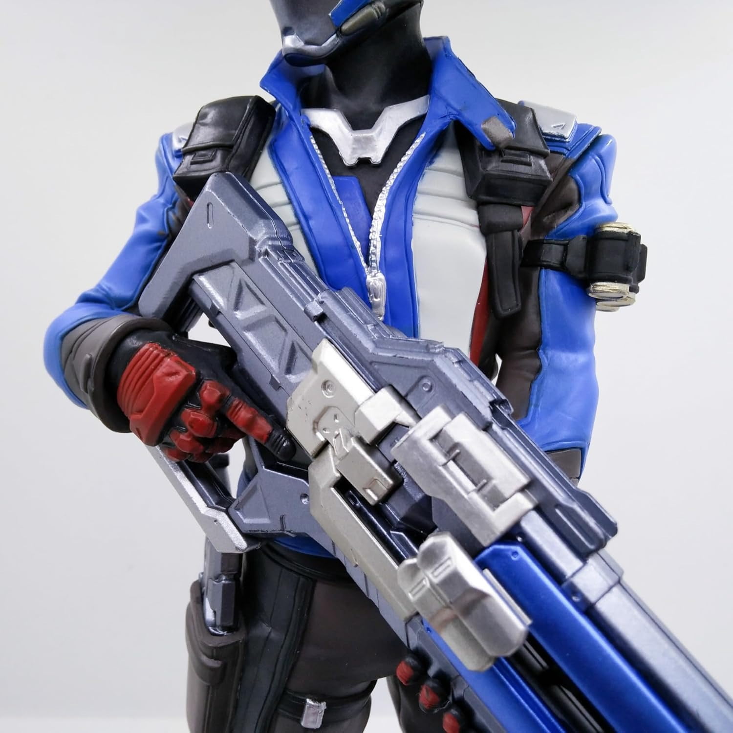 Jack Morrison Figure, Holding A Gun Jack Morrison Action Figures 35cm/13.8inch PVC Character Figurine Model Collectible Handicrafts Anime Gift