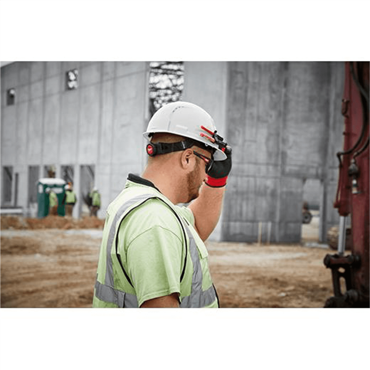 Milwaukee Tool BOLT White Front Brim Vented Hard Hat w/4pt Ratcheting Suspension (USA) - Type 1, Class C