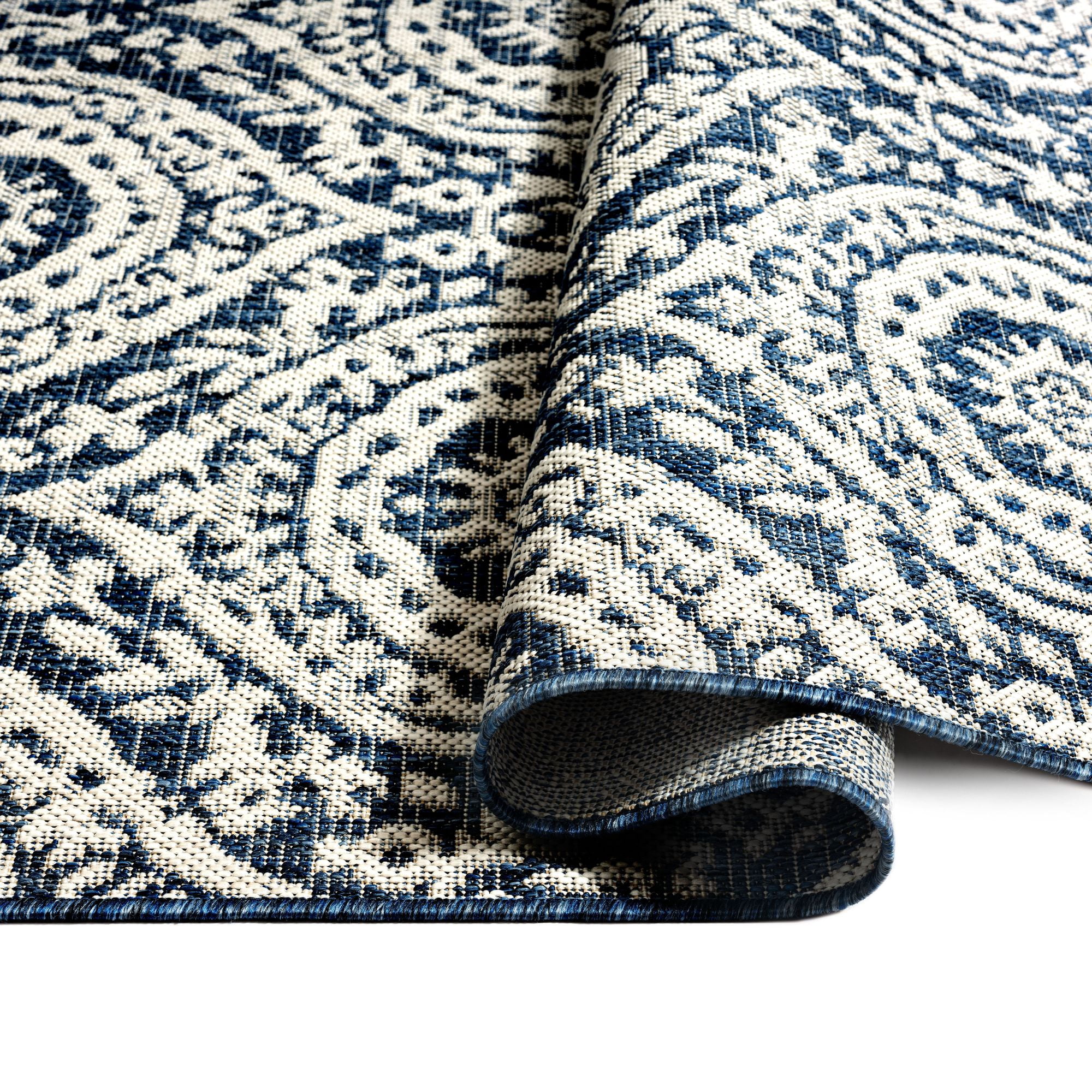 Nicole Miller New York Patio Country Zoe Moroccan Damask Indoor/Outdoor Area Rug, Navy Blue/Ivory , 7'9"x10'2"