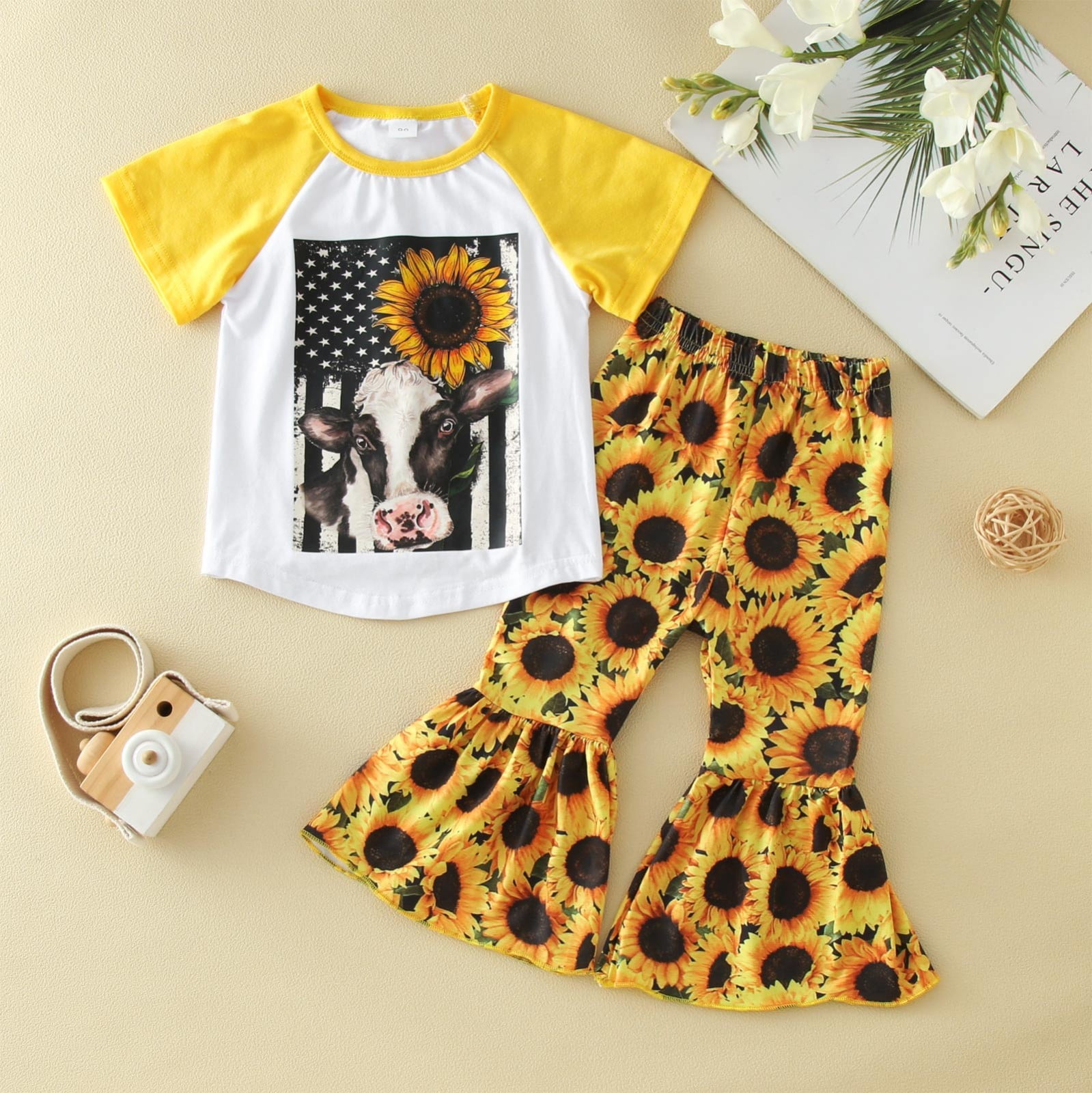 2pcs Baby Girl All Over Sunflower Floral Print Ribbed Spaghetti Strap Crop Top and Flared Pants Set