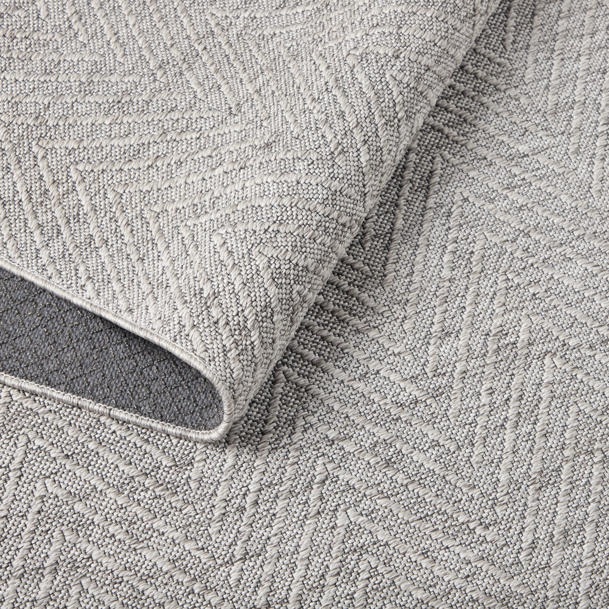TOWN & COUNTRY BASICS Pax Herringbone Textured Solid Everwash® Washable Area Rug, Low Pile, Non-Slip Backing, Easy Clean Pet & Family Friendly Rug, Grey, 2'11"x4'11"