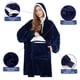 thumbnail image 4 of Manta portátil con capucha para mujer, color azul marino, talla adulta, 4 of 6
