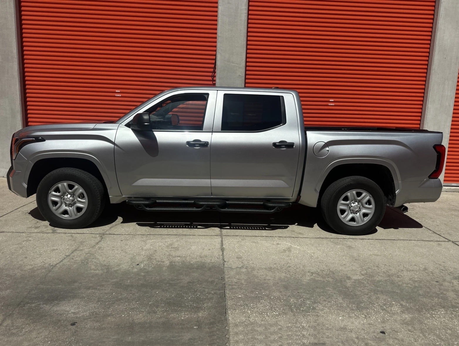 Vijay Running Boards Compatible with 2022-2023-2024-2025-2026 Toyota Tundra Crewmax Cab 4-Door A Pair Bolt-on Side Steps Rails Steel Nerf Bars