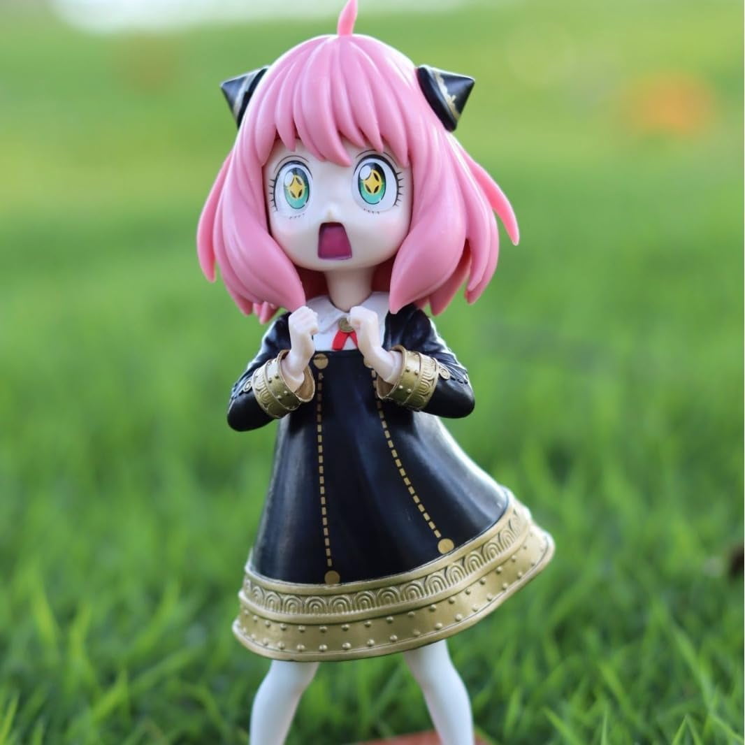 New Anya Figure, Standing Starry Eyes Anya Forger Anime Figures 17cm/6.7nch PVC Characters Collectible Handicrafts Decorations for Anime Fans Gifts