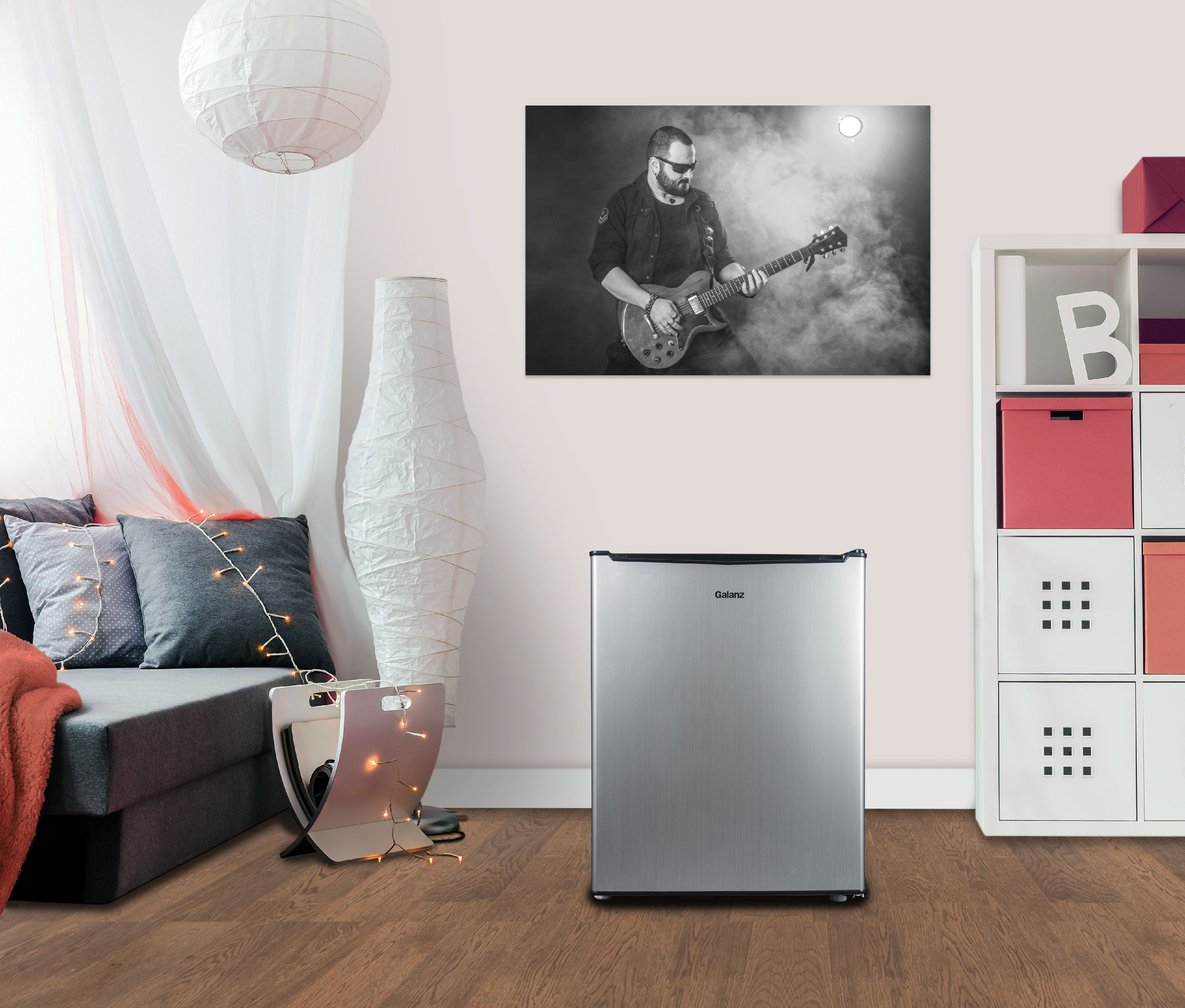 Galanz 2.7 Cu ft One Door Mini Fridge Stainless Steel Look New