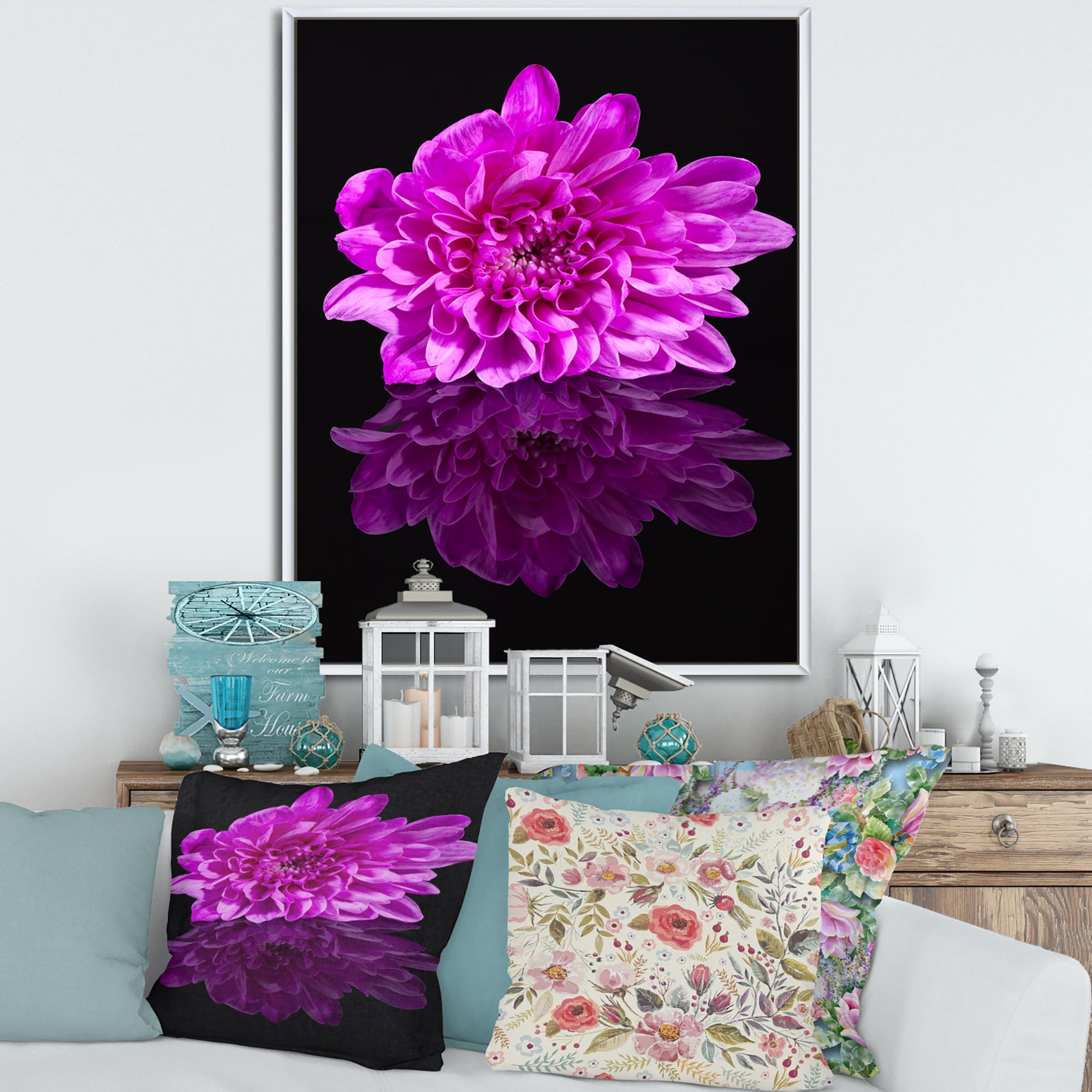 Designart 'Single Purple Chrysanthemum Flower On Black Reflection' Traditional Framed Canvas Wall Art Print