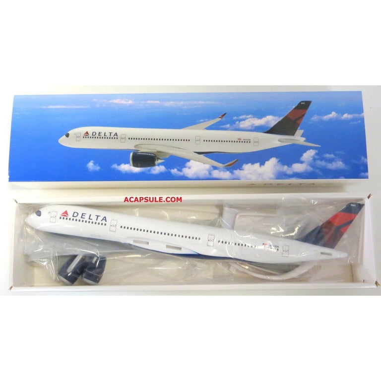 Delta Airlines Flight Miniatures Boeing 747-400 1:200 Scale Model
