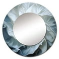 thumbnail image 2 of Designart « Seashell Monochromatic I » Miroir Rond Clam pour Déco Murale - Grand Miroir Rond Blanc Imprimé - Miroir Rond Côtier 29 Pouces x 29 Pouces Inch, 2 of 5