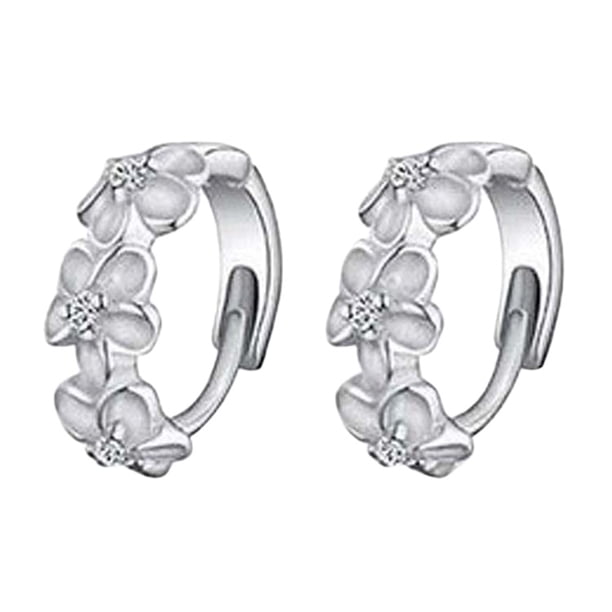 Pendiente de flor de ciruelo de metal duradero con diamantes de imitación plateados, hermoso pendiente para mujer (plata)