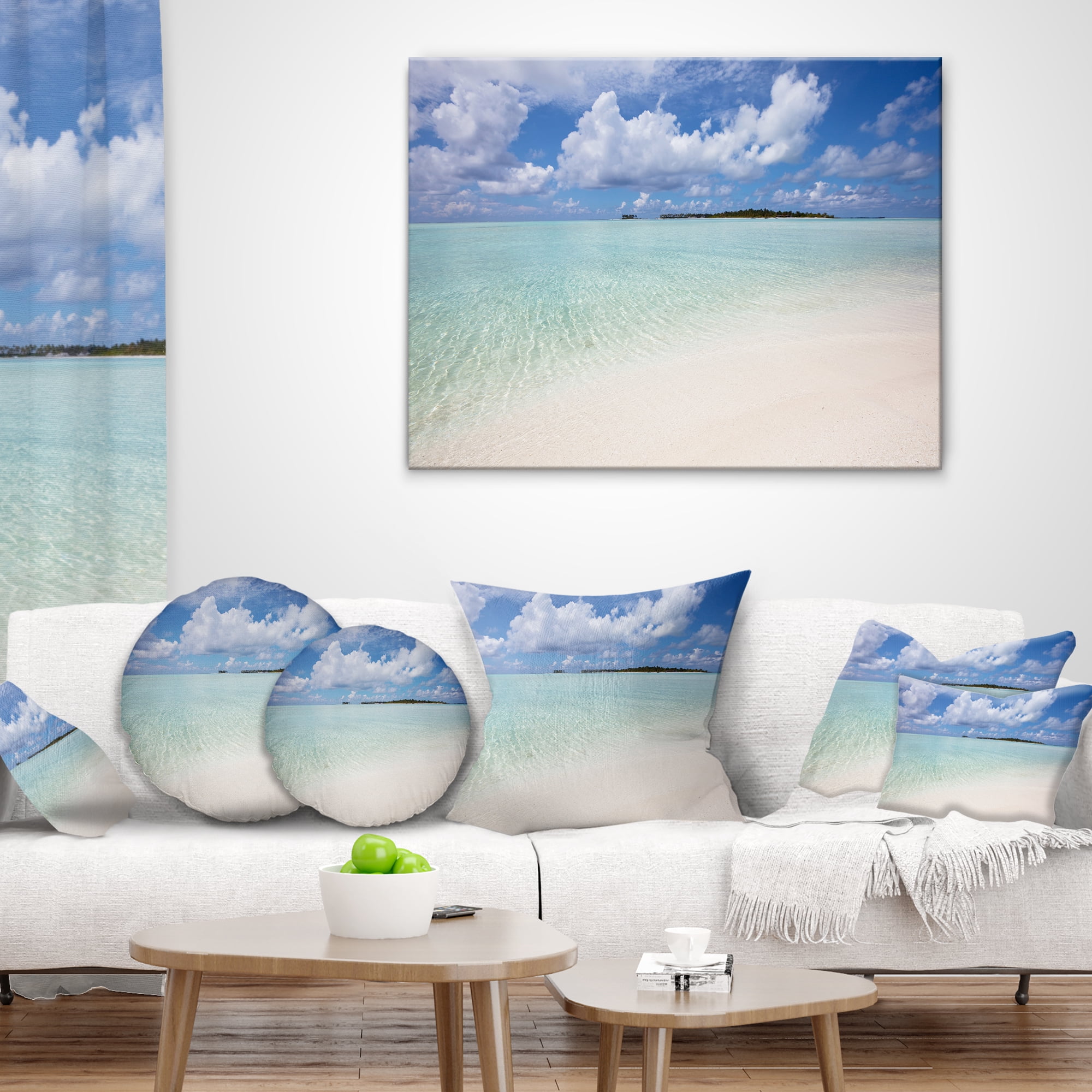 Designart Fascinating Maldives Empty Seashore - Seascape Throw Pillow - 18x18