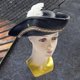 thumbnail image 1 of Sombrero pirata tricornio con plumas para disfrazarse Fernando, 1 of 8