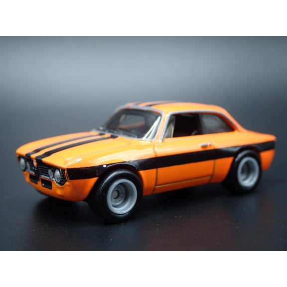 Open Box 1965-1969 ALFA ROMEO GIULIA SPRINT GTA ORANGE 1:64 SCALE DIECAST MODEL CAR