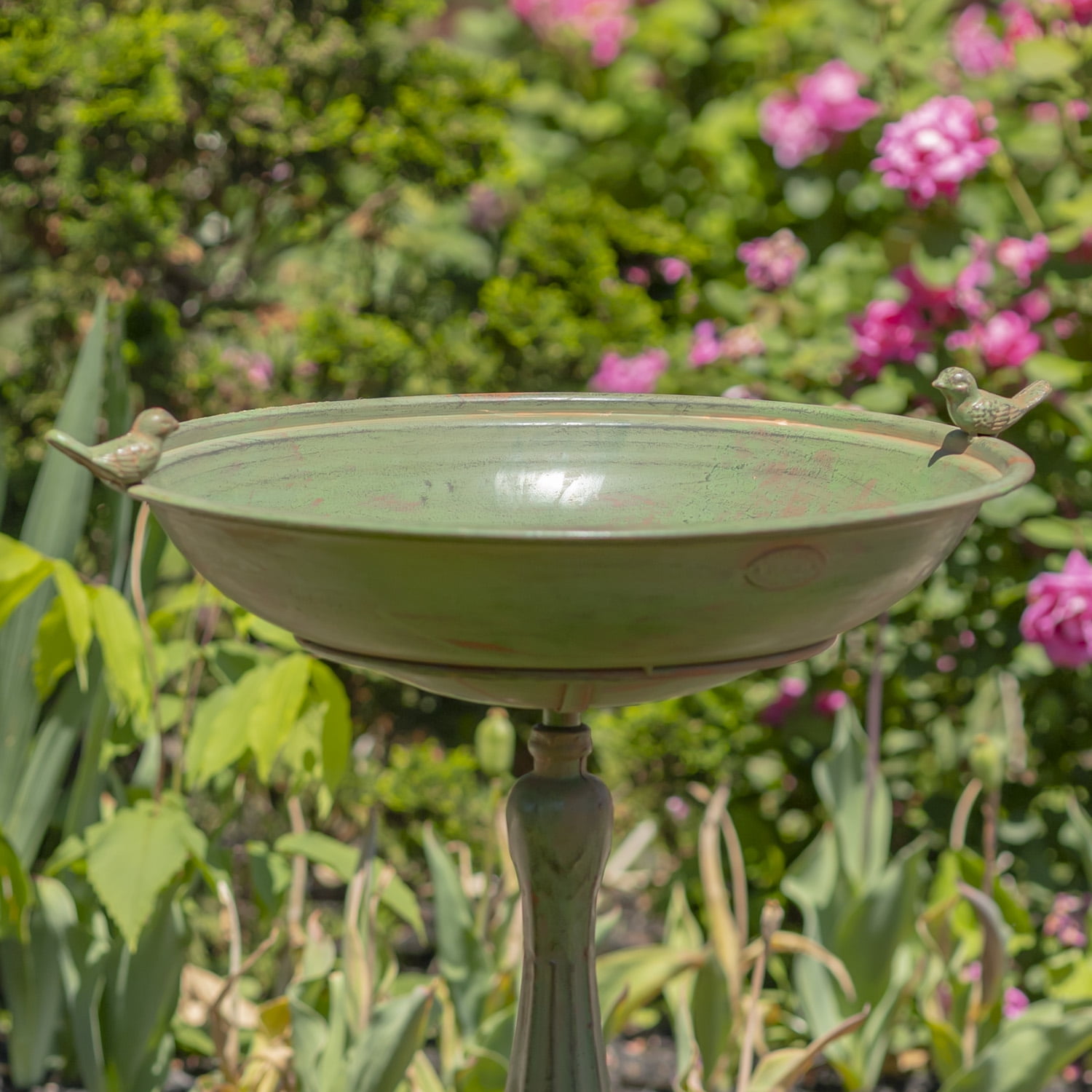 Zaer Ltd. Ornate Pedestal Style Birdbath with Cast Iron Birds on Rim (Green)