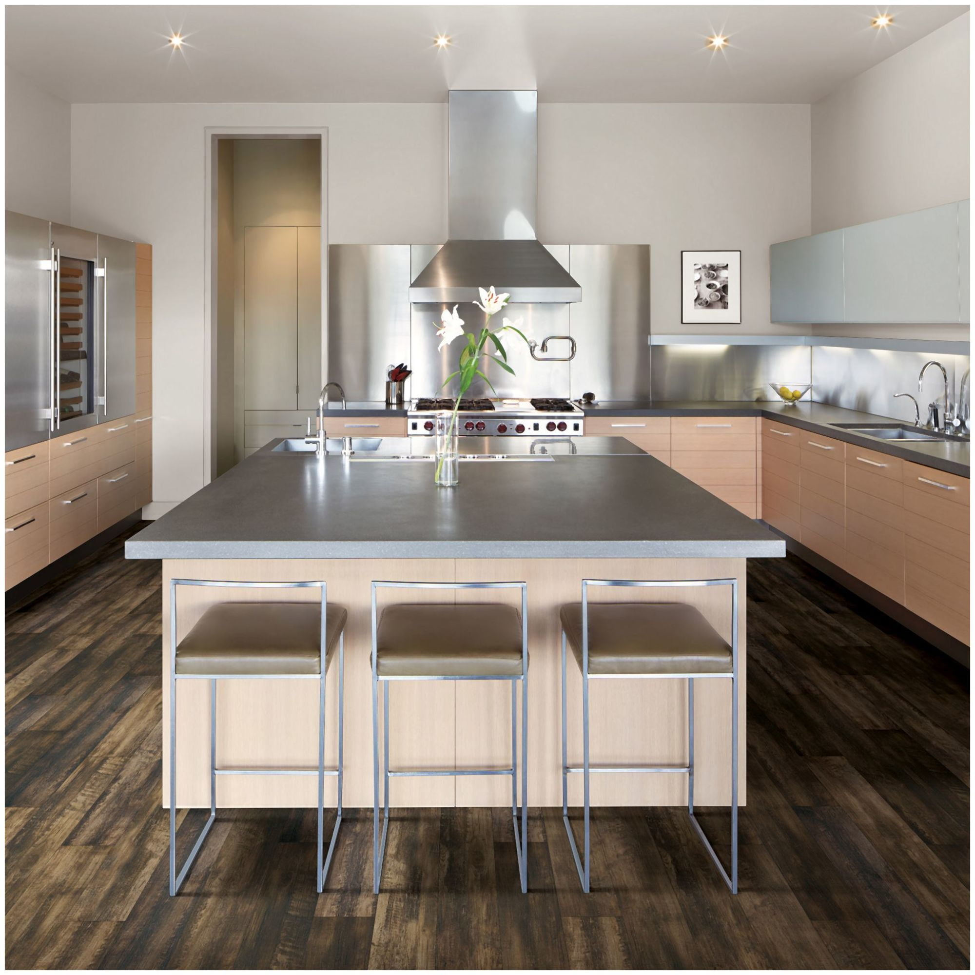 Mohawk Industries VFE09-890 Elite 7-5/8" Wide Distressed Vinyl Flooring - Double Shot Oak