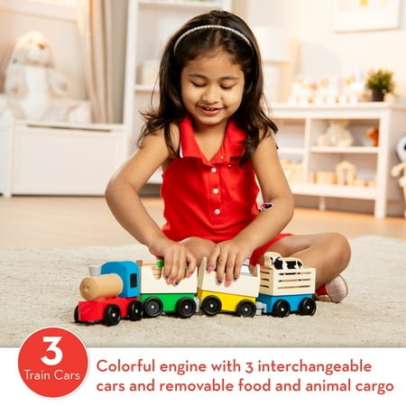 Melissa & Doug Wooden Farm Train Set - Classic Wooden Toy (3 linking cars)