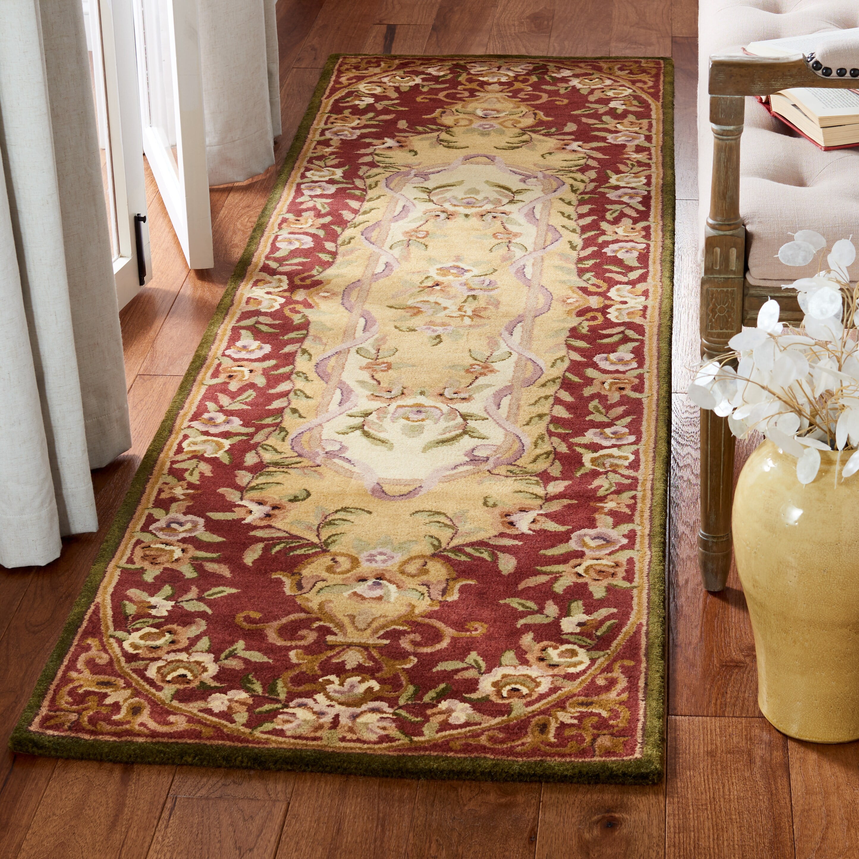 Safavieh Classic Collection CL229C Handmade Traditional Oriental Premium Wool Runner 2'3 x 8' Assorted 