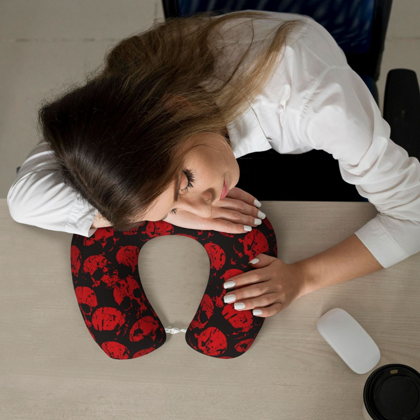 Xecao Red Skulls Print Memory Foam Cervical Neck Pillow Versatile U-Shaped Pillows for Home,Office,Camping,Travelling,Soft Washable Cover