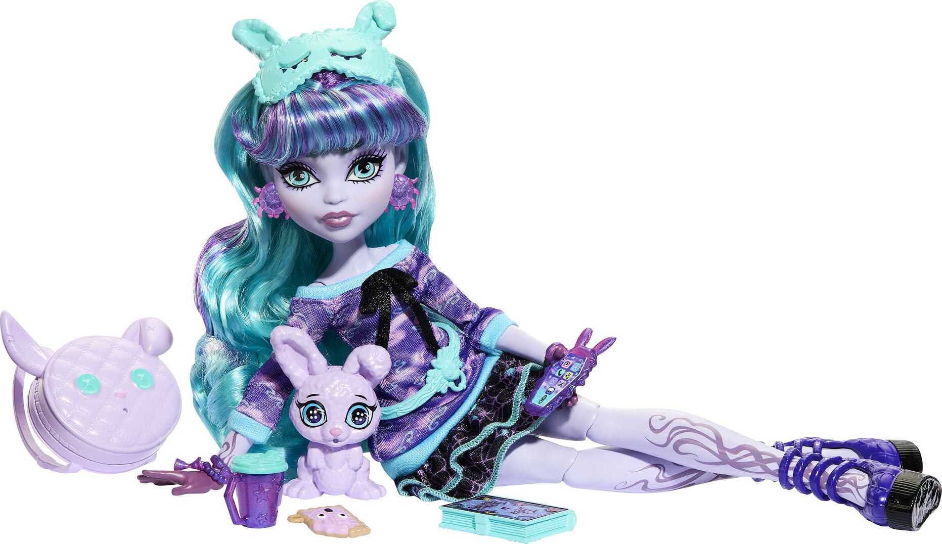 Monster High Creepover Party Twyla Fashion Doll with Pet Dust Bunny "Dustin" & Accessories