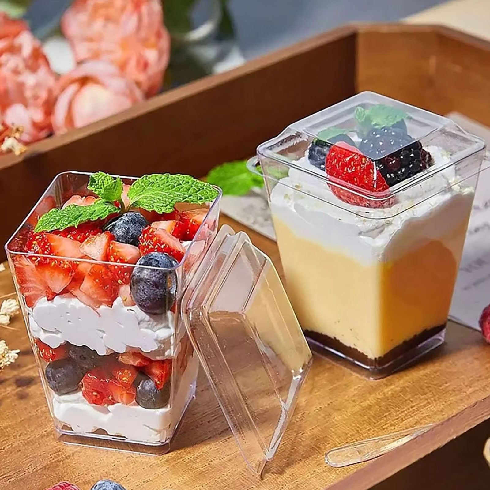 BagDream 50 Pack 5 oz Plastic Dessert Cups with Lids and Spoons, Yogurt Parfait Appetizer Cups Mini Dessert Shooter Cups for Pudding, Fruit and Ice Cream