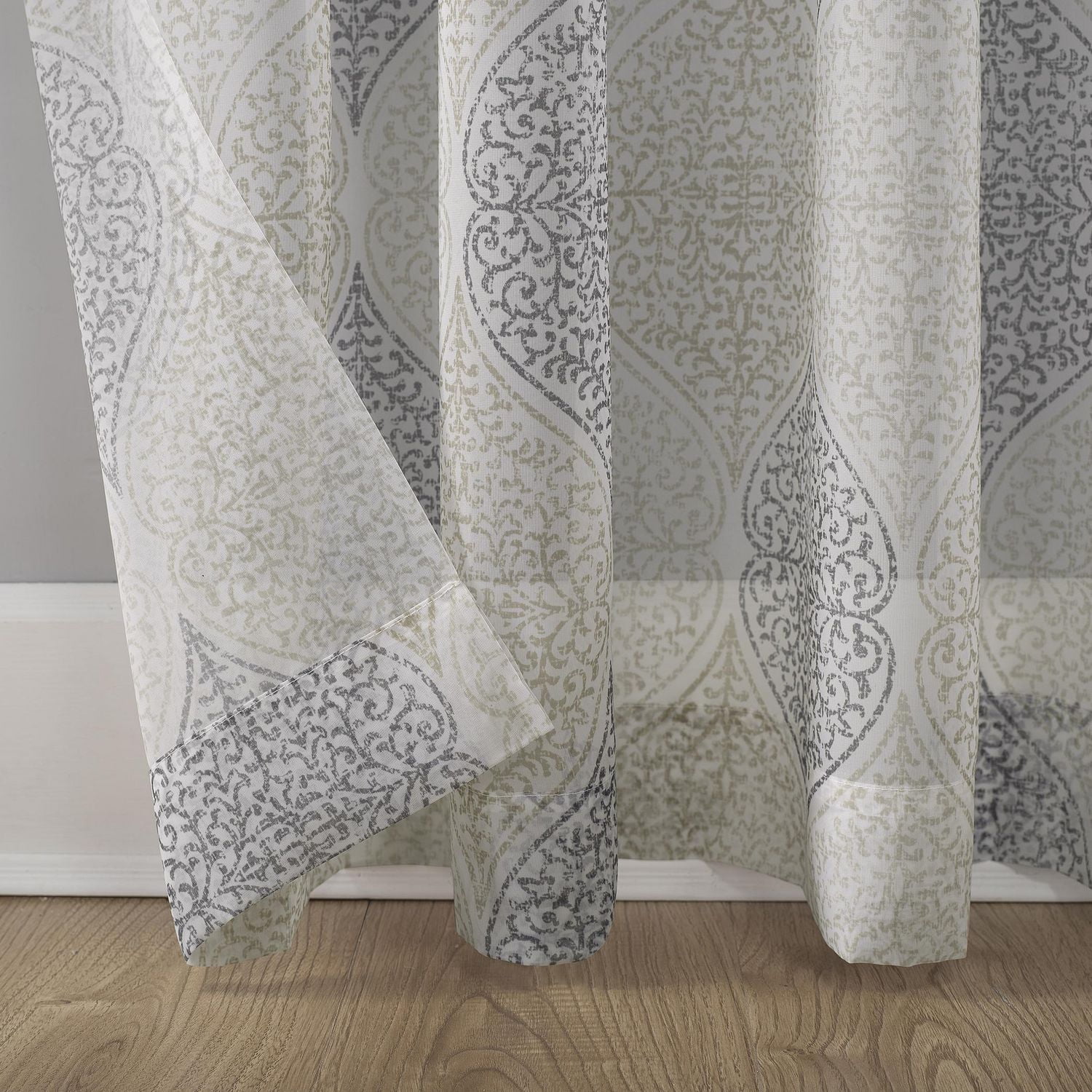 Paire de panneaux de rideaux en voilage diaphane à motif de médaillons de Mainstays Transparent, imprimé de médaillons