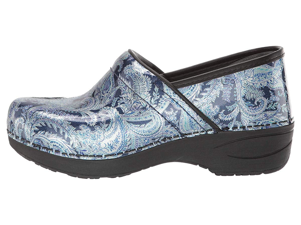 blue tile dansko