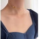 thumbnail image 4 of Gargantilla de diseño de acero de titanio que no se decolora, collar de hueso de serpiente con lazo corto, cadena de clavícula de moda exquisita, 4 of 5