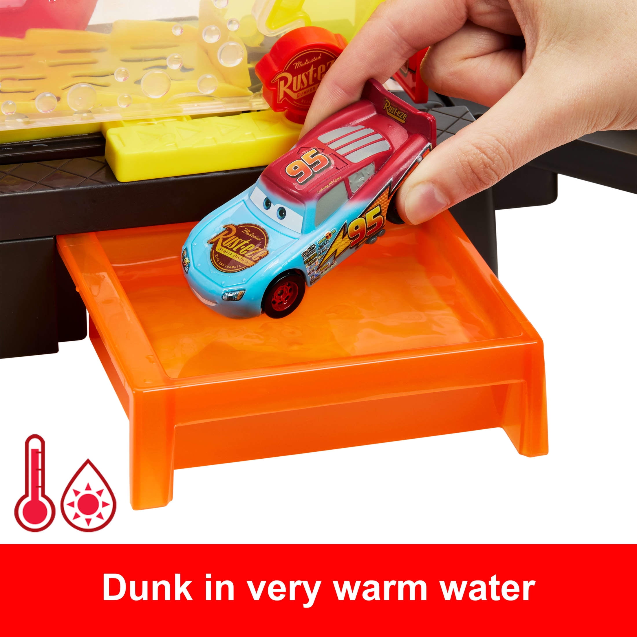 Disney and Pixar Cars Color Changers Race Ready Car Wash Playset & Color Changing Lightning McQueen