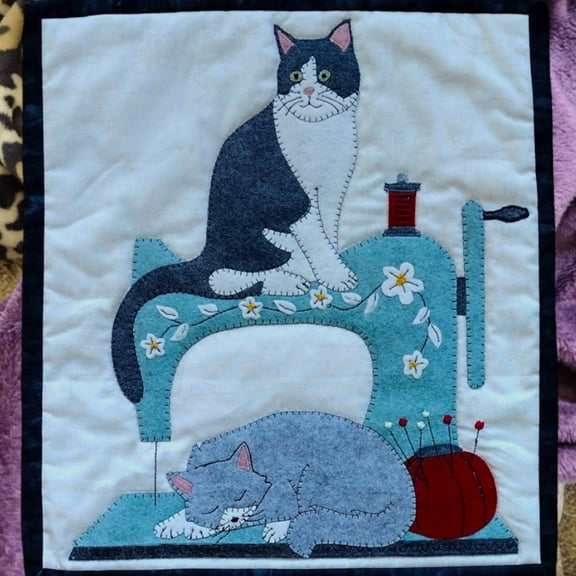 Cat Nap Wall Quilt Pattern by Rachel's of Greenfield | Cat Quilt Patterns