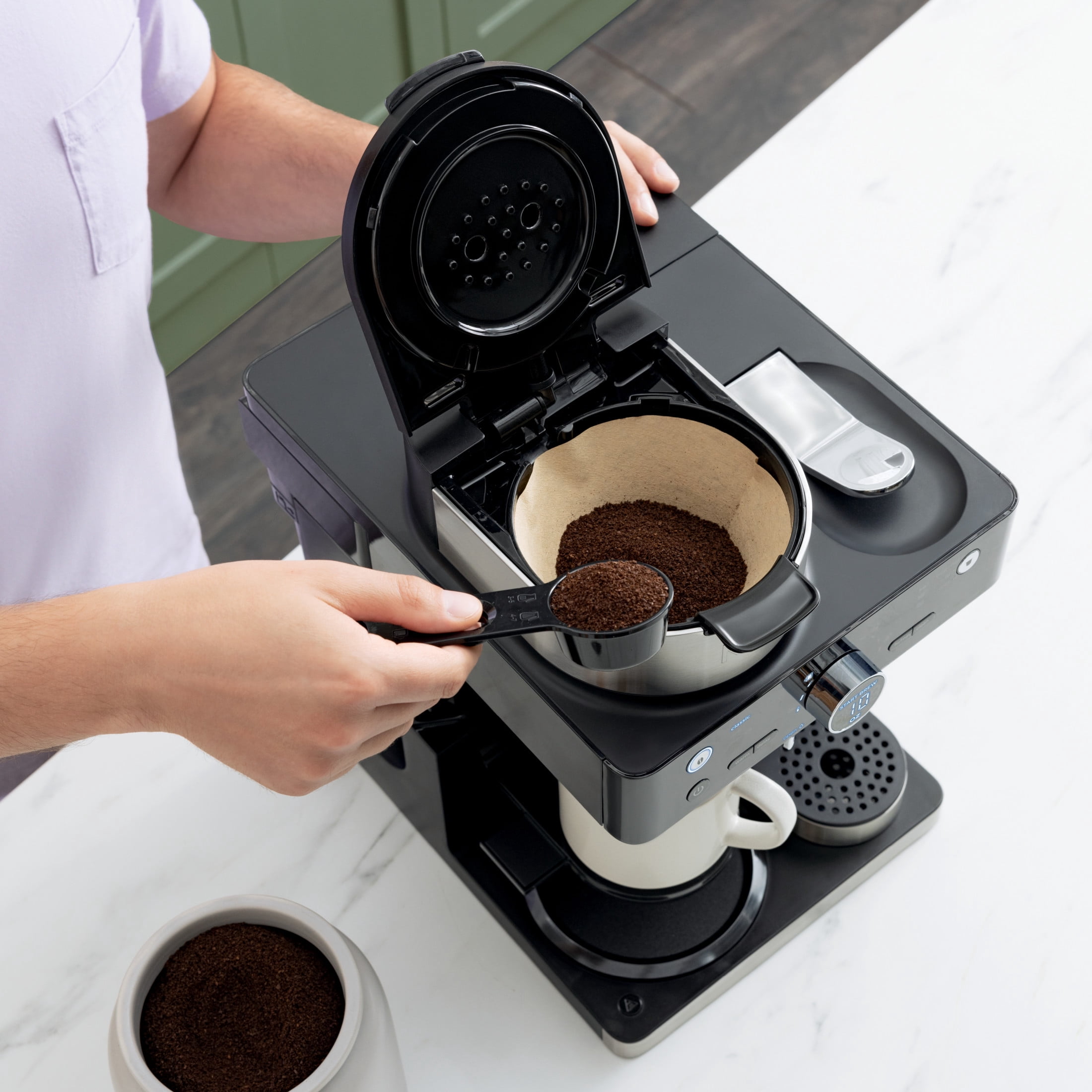 Ninja Prestige Dual Brew System 12-Cup, Built-In Milk Frother, Nespresso Capsule Compatible, CFN600WM, Black