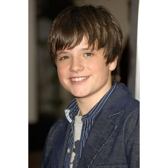 Josh Hutcherson At Arrivals For Zathura Premiere, Mann'S Village Theatre In Westwood, Los Angeles, Ca, November 06, 2005. Photo By Michael GermanaEverett Collection Celebrity