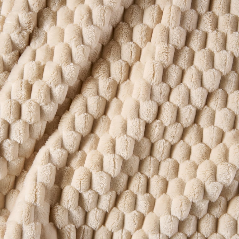 Better Homes & Gardens Textured Velvet Plush Throw Blanket photo 4
