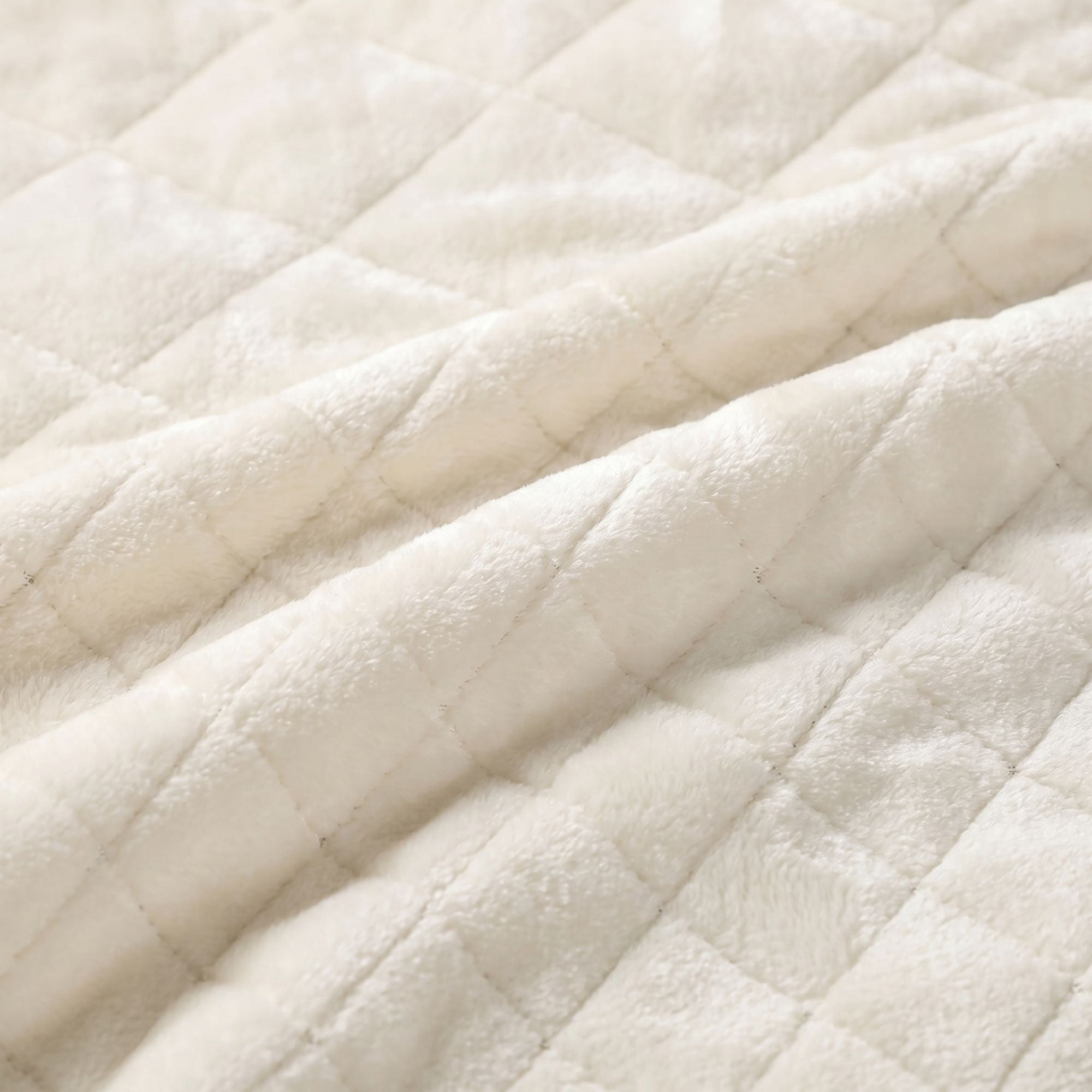 Superior Holly Grid Fluffy Fleece Blanket, Twin XL Size, Ivory