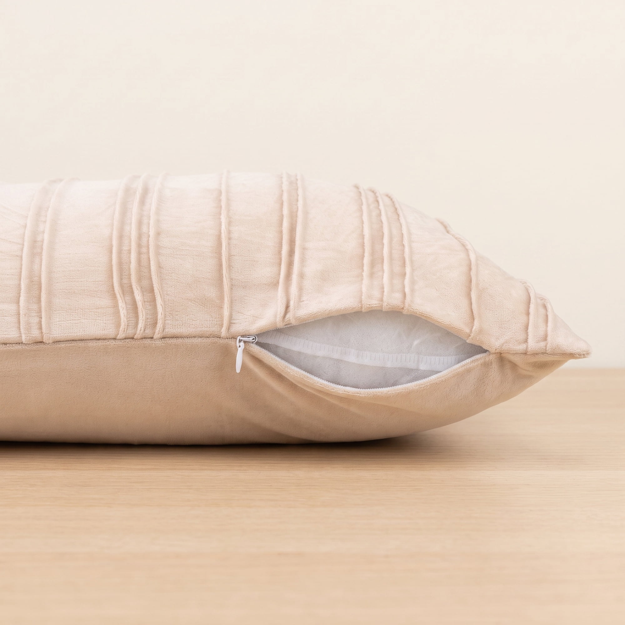 Unique Bargains 2Pcs Pleated Textured Throw Pillow Covers Couch Cushion Cases Beige 20" x 12"