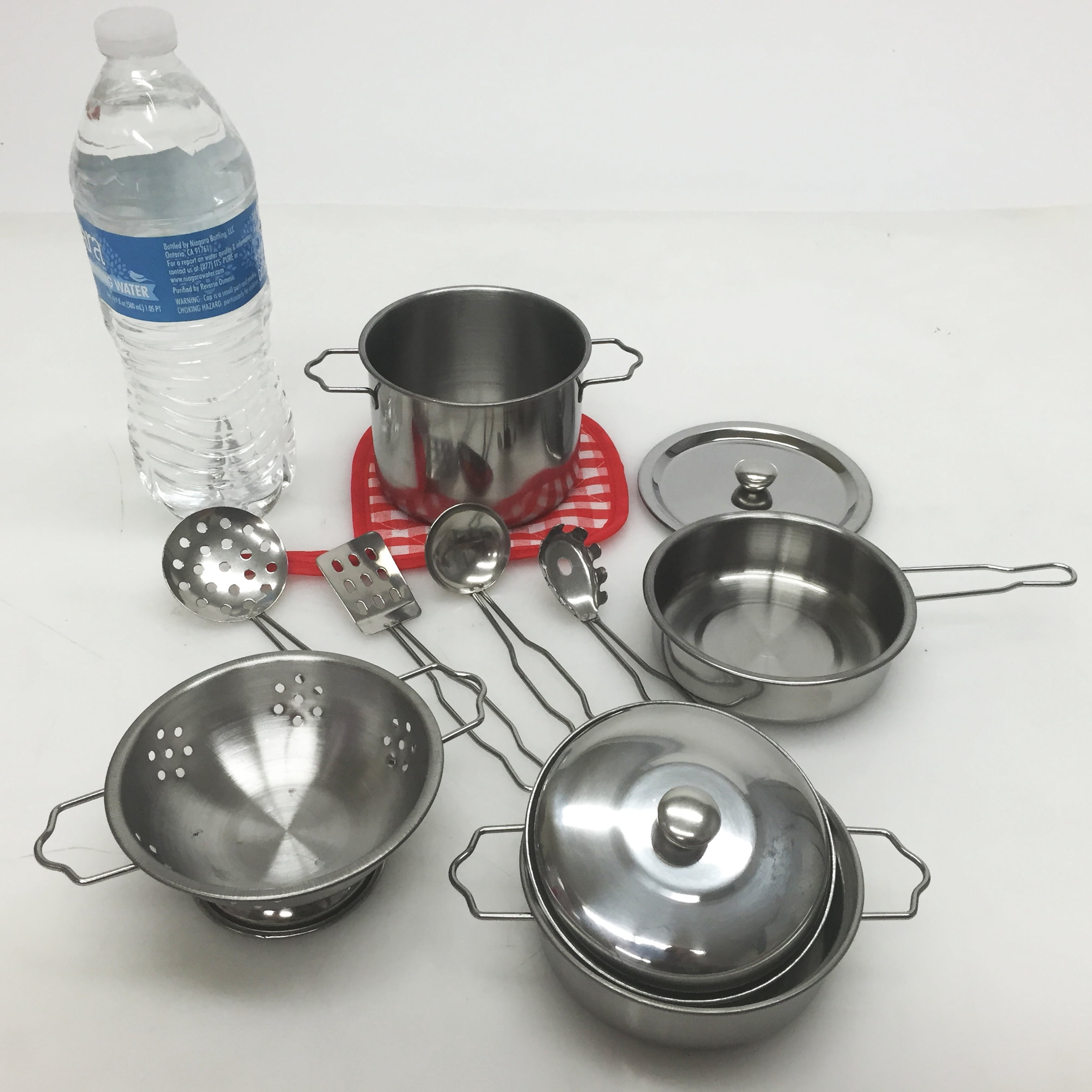 metal play pots and pans