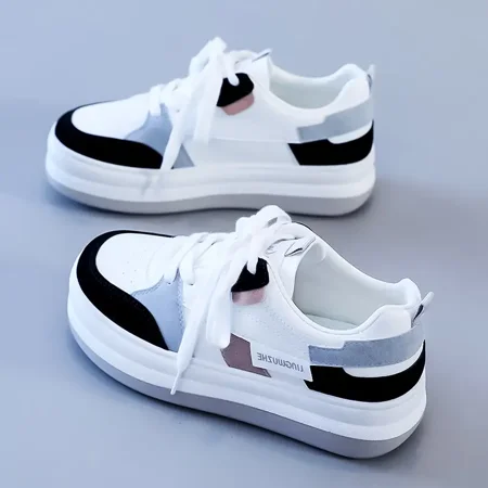 

Women Color-block Thick Soled Lace-up Skate Shoes