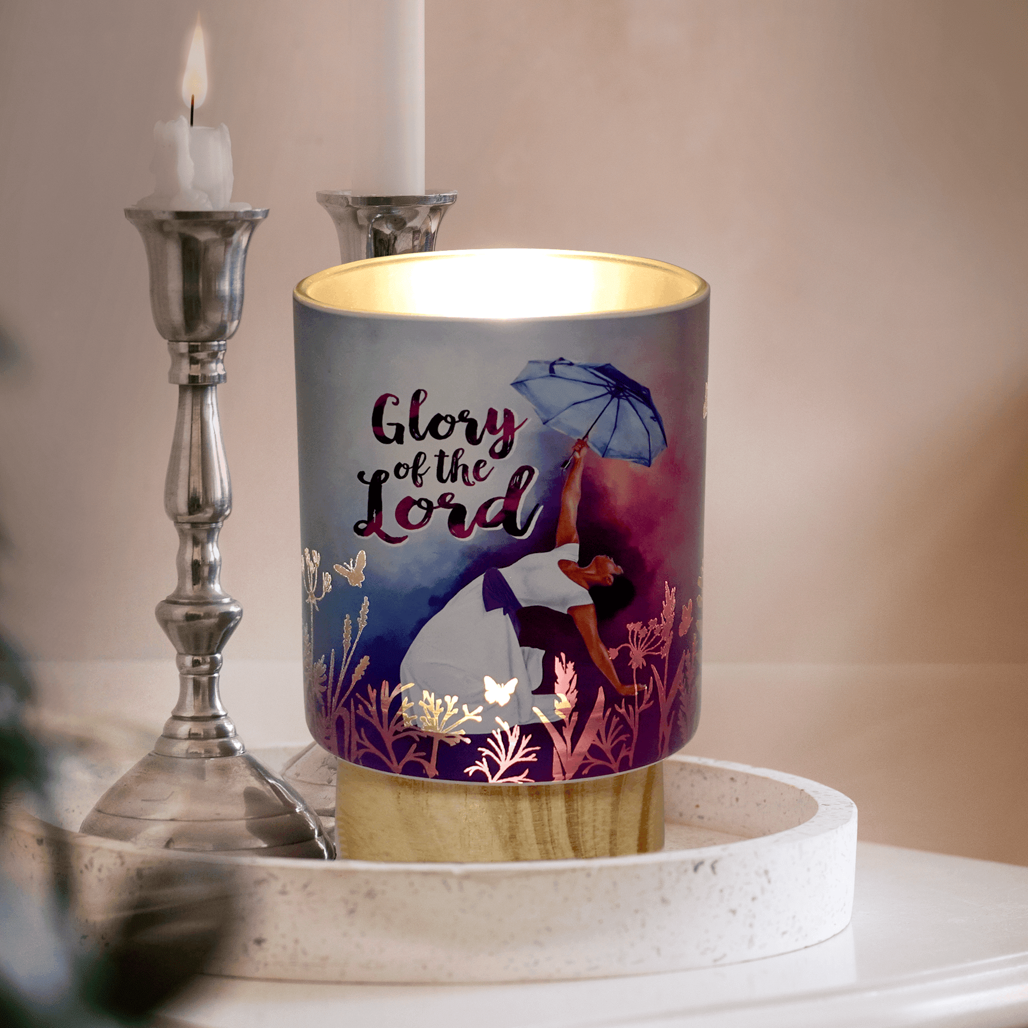 African American Expressions LED Flameless Candle – Christian Inspirational Battery Operated Candle with Uplifting Art – Spiritual & Religious Home Décor for Black Women – Glory to The Lord