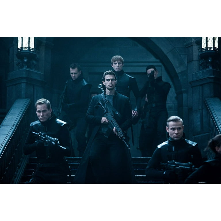 アンダーワールド ブラッド・ウォーズ 4K ULTRA HD &amp; ブルーレイセット [4K ULTRA HD + Blu-ray] Amazon.co.jp: アンダーワールド ブラッド・ウォーズ 4K ULTRA