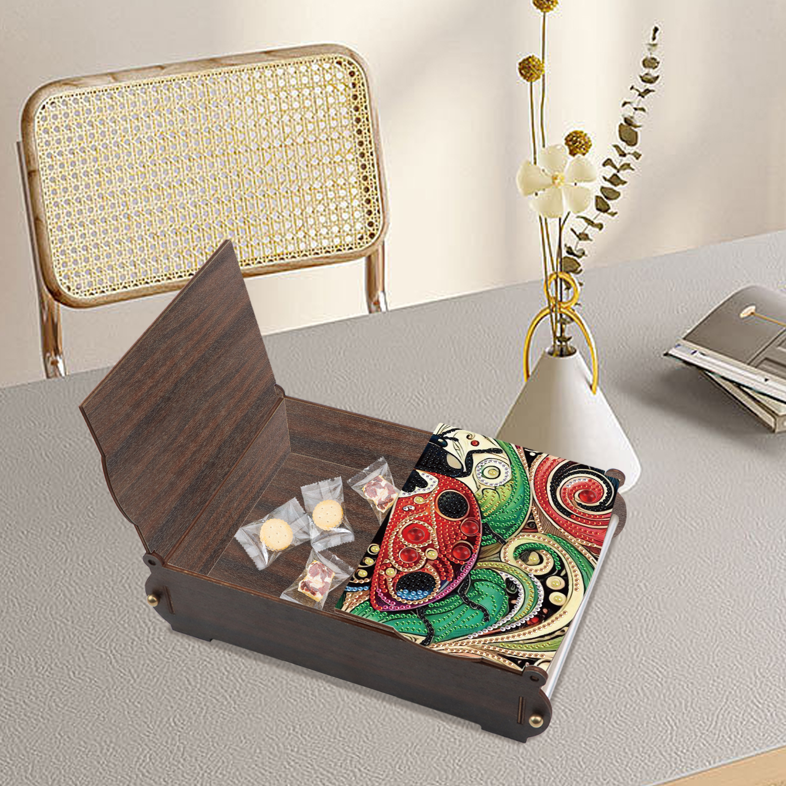 Diamond Painting Kit Storage Box Beautiful Insect DIY Multi-Purpose Craft Storage Box Ideal for Home Offices and Holiday Gifts