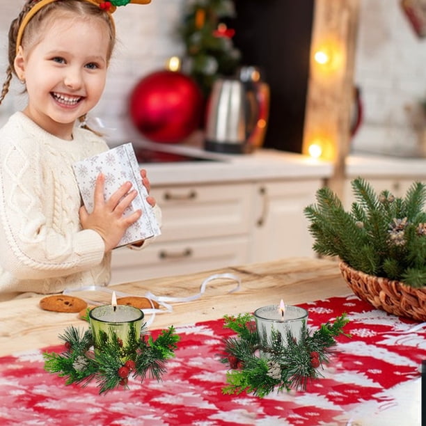 Lot de 2 anneaux de bougie artificiels en cèdre enneigé et baies de Noël, mini couronnes