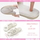 thumbnail image 5 of Set de regalo Tikifoda Bride to Be: pantuflas, bata, bolsa de maquillaje, 5 of 7