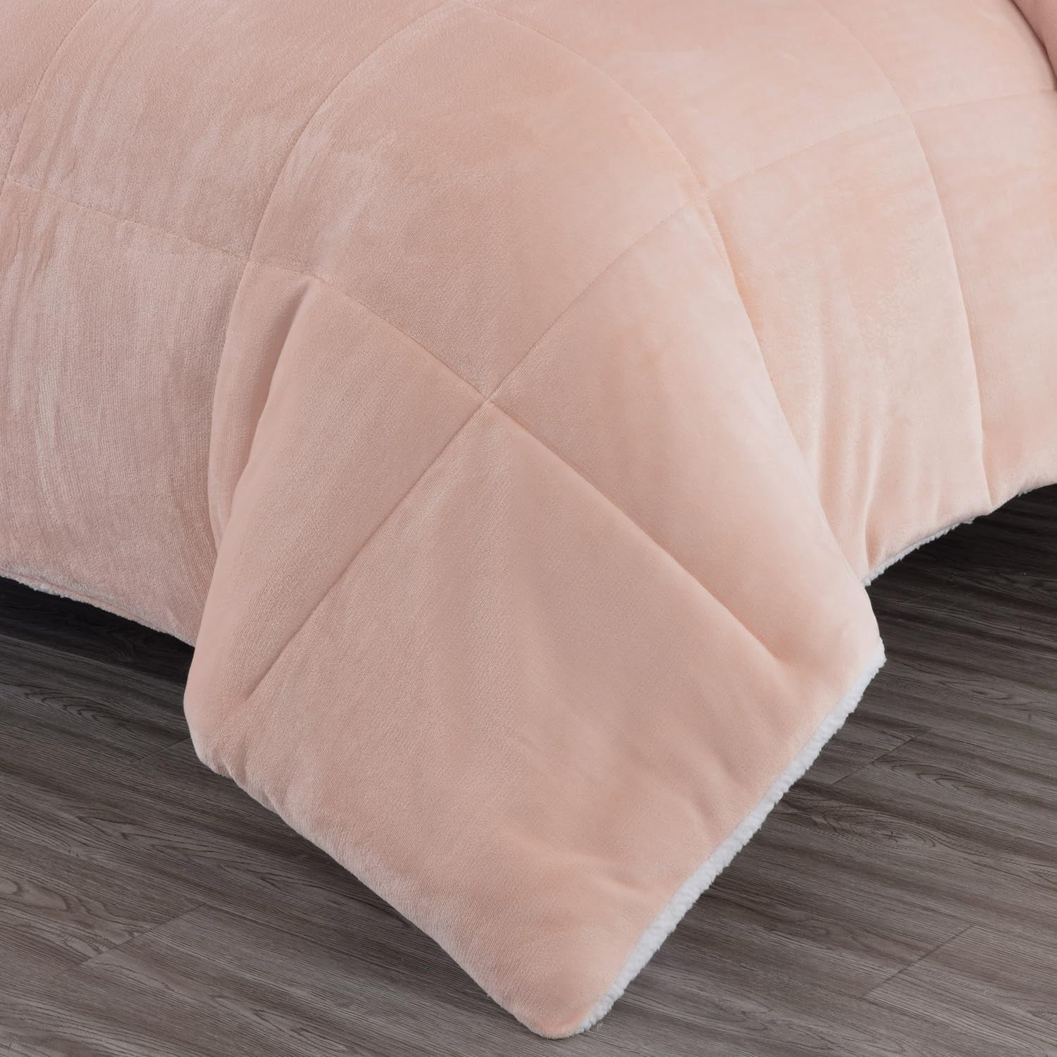 Chezmoi Collection Ultra-Soft Micromink Sherpa King Size Comforter Set with 2 Pillow Shams, Reversible Plush Bedding Comforter 3-Piece, Blush
