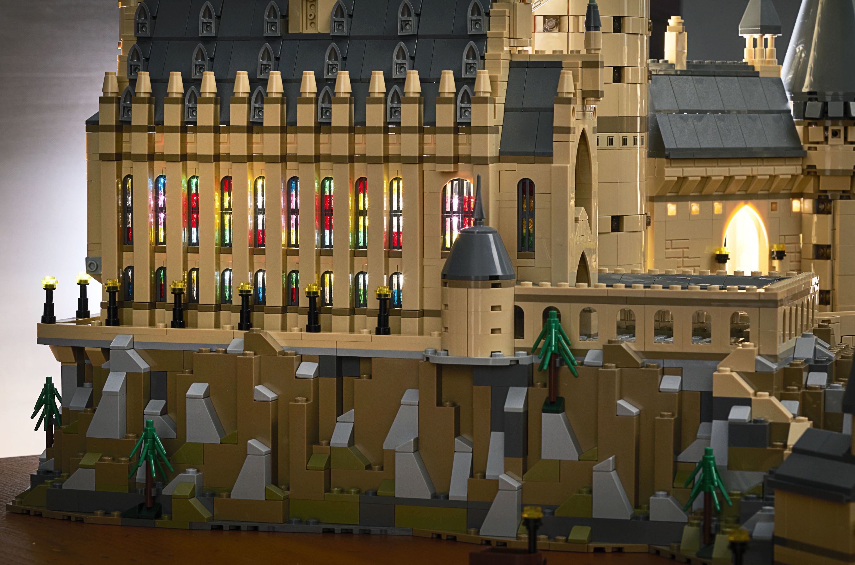 LEGO Harry Potter Hogwarts Castle 71043 Building Kit (6020 Pieces) -  Walmart.com