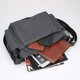 thumbnail image 2 of Bolso bandolera de piel impermeable con bandolera, 2 of 2