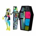 thumbnail image 4 of Muñeca Monster High Skulltimates Secrets Sustos Neón Frankie, 4 of 4