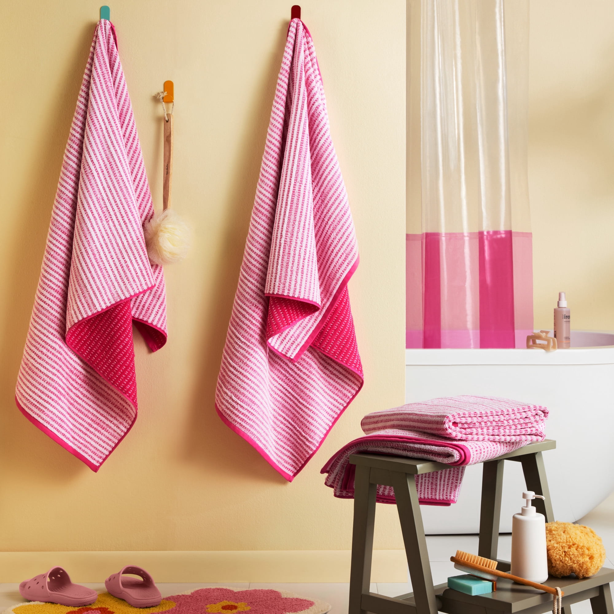 TOWN & COUNTRY PLAY 4-Piece Striped Reversible Terry Brights Bath Towel Set, 30"x58", 100% BCI Cotton, Plush & Absorbent 550GSM, Flamingo Pink