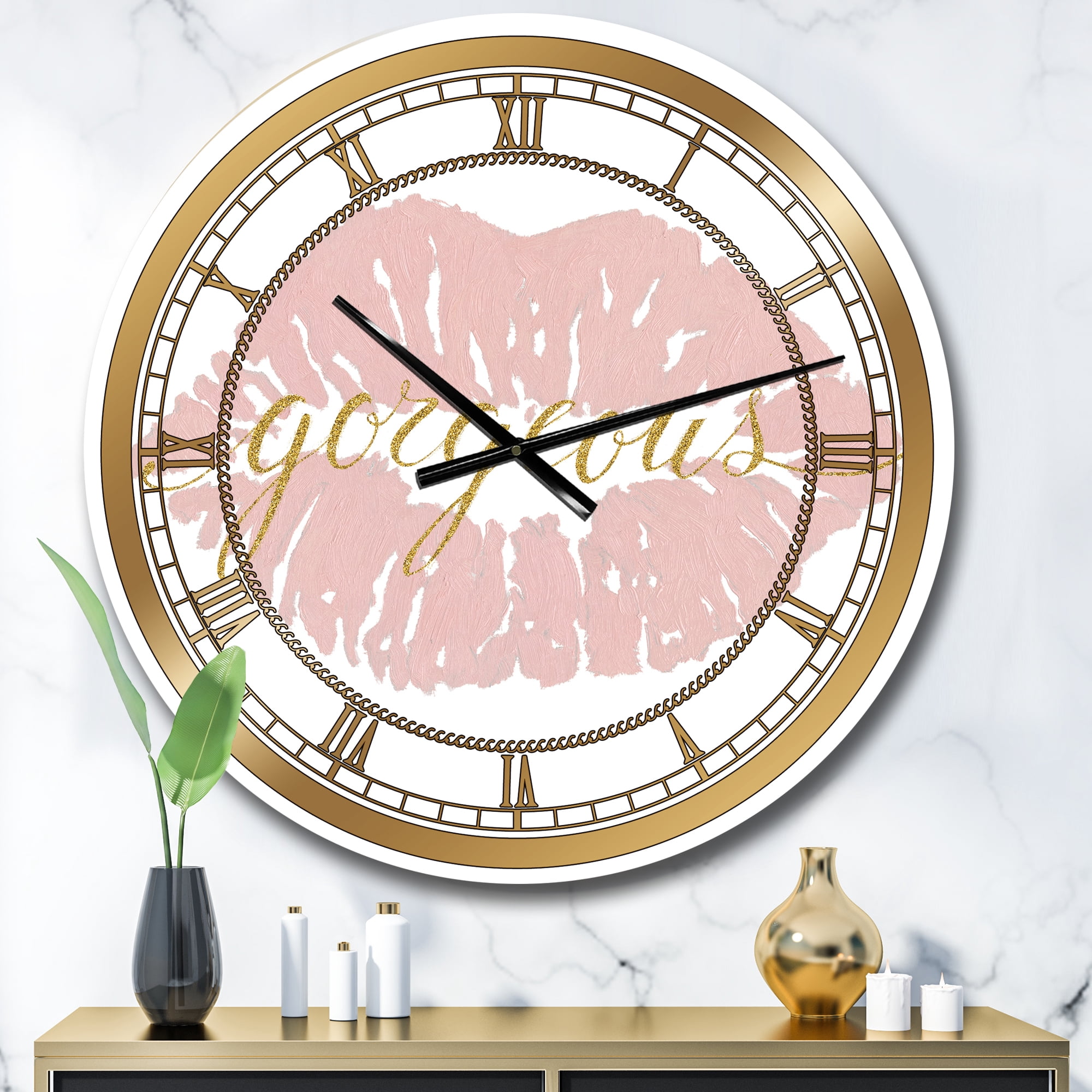 Designart 'fashion Glam Lips on Gold II' Glam wall clock