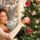 thumbnail image 5 of Fiudx Bola Navideña, Adorno de Árbol de Perla Brillante, Bola Decorativa de Pvc Duradera, Decoración Festiva, Uso En Casa o En La Oficina, Segura para Niños, Elegante Tema de Fiesta, Juego de 16 Piez, 5 of 6