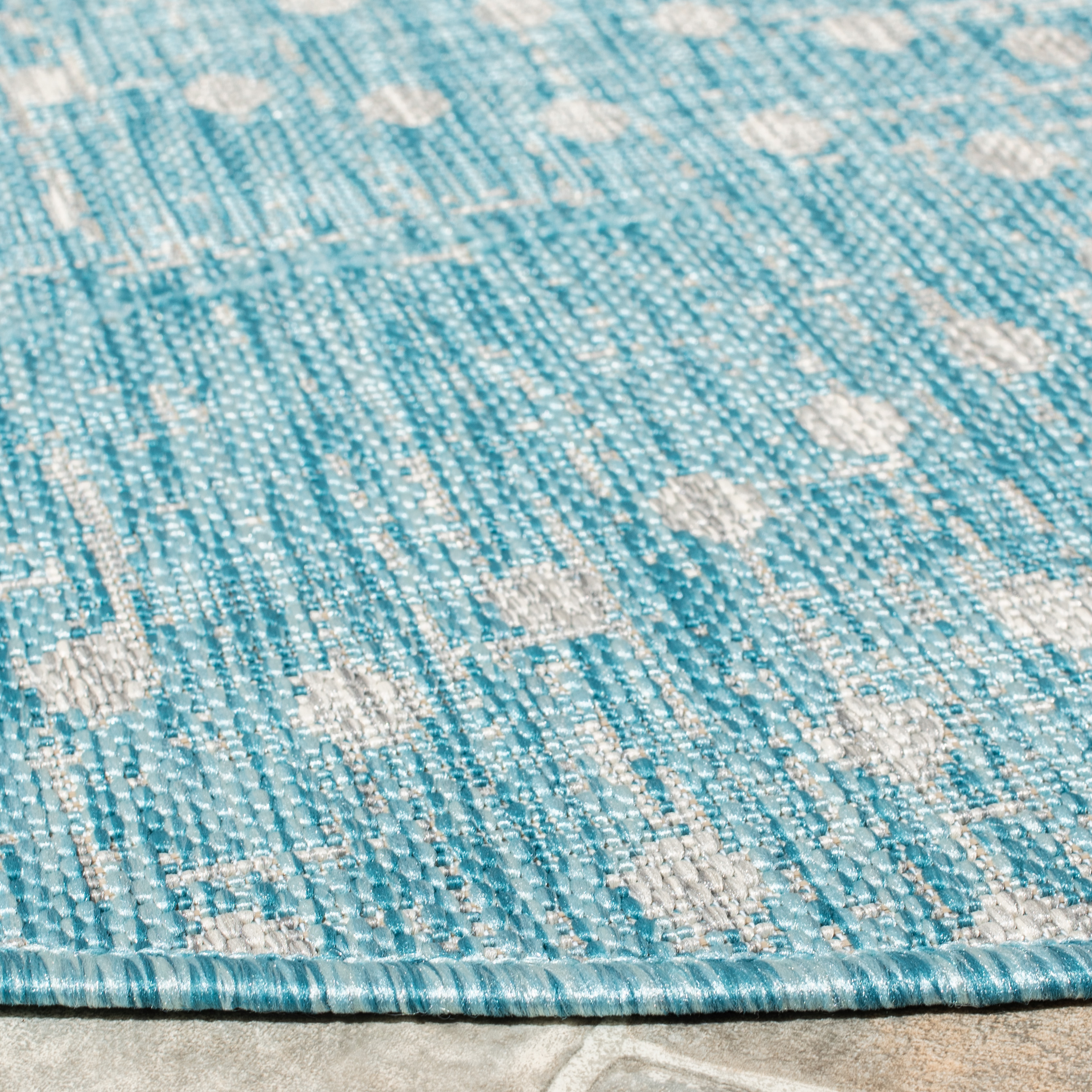 SAFAVIEH Courtyard Ilean Geometric Indoor/Outdoor Area Rug, Aqua/Grey, 6'7" x 6'7" Round