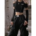 thumbnail image 2 of Camisetas negras de retazos estilo gótico e-girl oscuro, tops cortos góticos con hombros descubiertos y dobladillo con volantes, ropa técnica de hip hop para mujer, 2 of 6