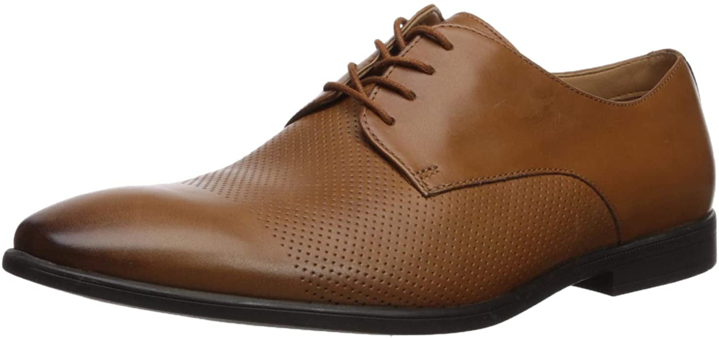 clarks dress shoes canada